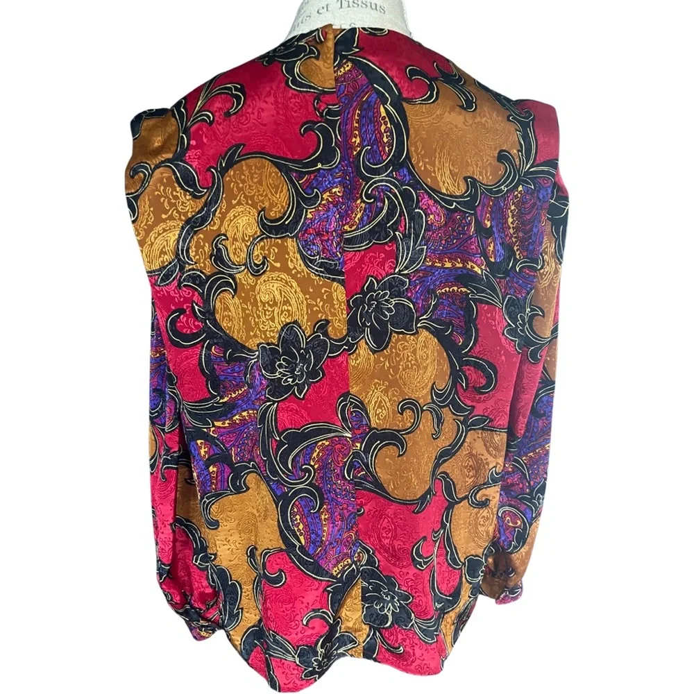 VINTAGE STATEMENT BLOUSE - Picture 4 of 7